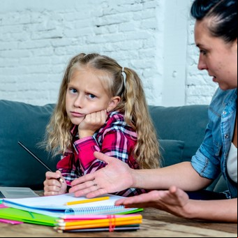 Escuelas y familias al borde de un ataque de nervios