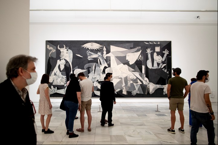 El Ghernica en el museo Reina Sofía de Madrid.
Foto: AP/Manu Fernández.