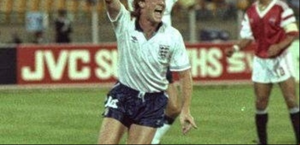 El diario de Italia '90: El F, el grupo más parejo, con un puesto definido por sorteo