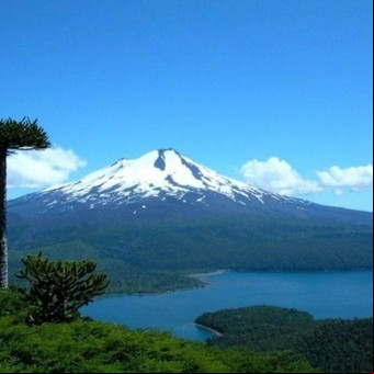 La increíble historia del francés que se autoproclamó "Rey de la Patagonia" y cuyo reino, dicen, sigue vigente