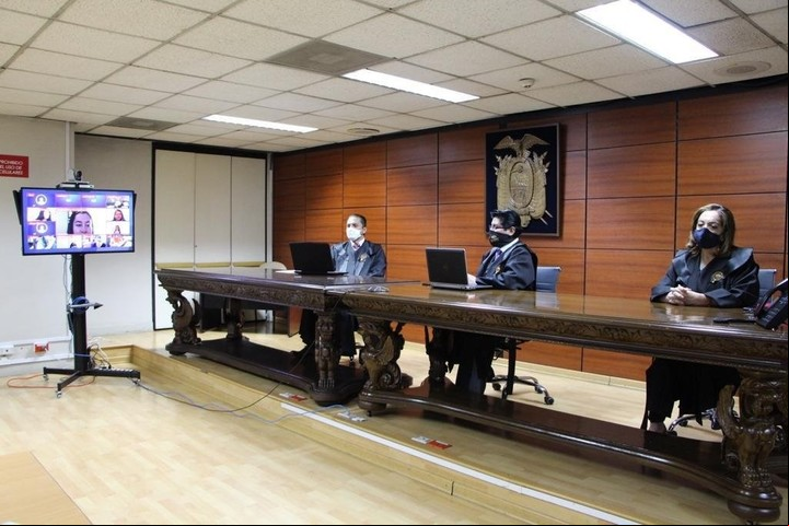 Los jueces Iván León, David Jacho y Dilza Muñoz integraron el tribunal de la Corte de Ecuador que falló contra Rafael Correa. Foto EFE