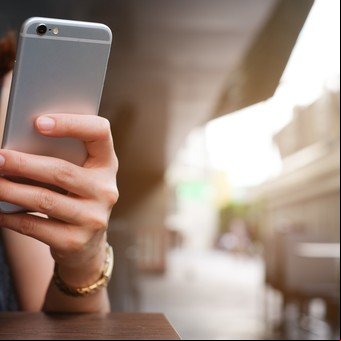 Cuatro dispositivos tecnológicos ideales para regalar en el Día de la Madre