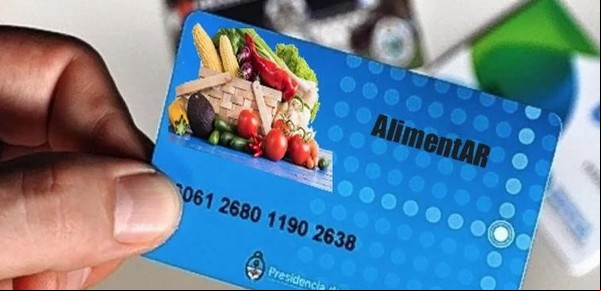 Informe de la UCA: la tarjeta Alimentar ayudó en el  a los alimentos, pero no mejoró la calidad nutricional