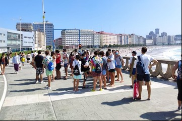 Coronavirus: madrugones y colas de hasta dos horas para ir a la playa en España