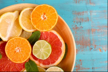 Cuánta vitamina C puede ayudar a conservar tu masa muscular