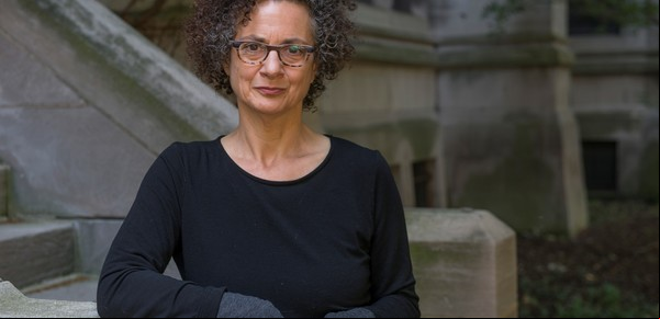 Lauren Berlant: Después del Covid, "las personas intentarán volver a la normalidad y a la explotación"