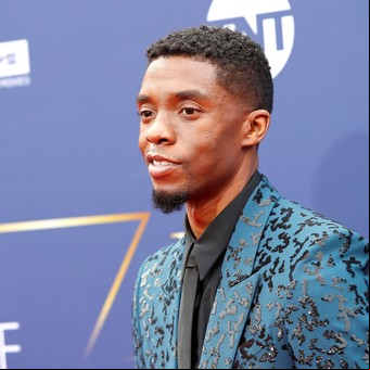 Quién era Chadwick Boseman, el actor estrella de "Pantera negra" que murió de cáncer de colon