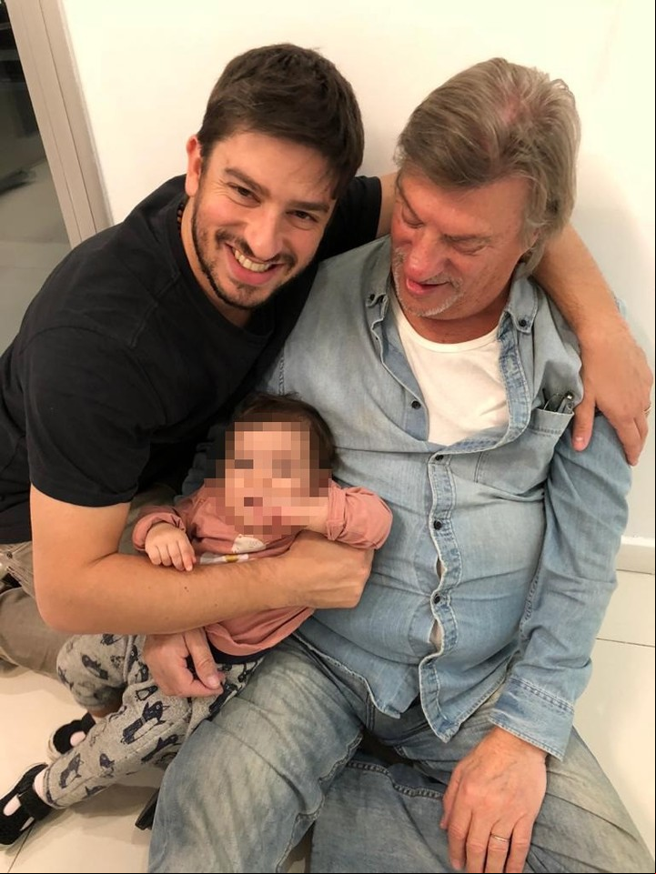 Los tres. Sergio, su hija Helena y Juanca.