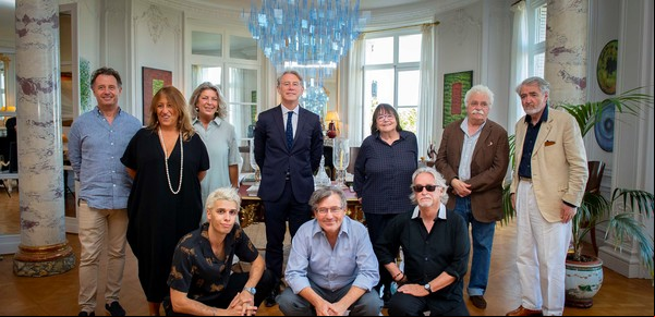 Invitados a la gran juntada en París