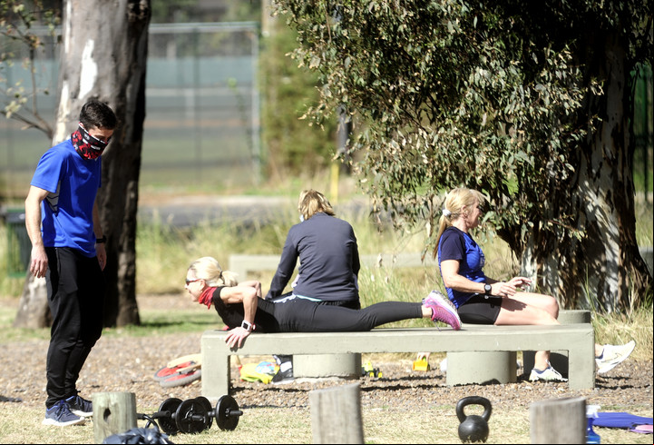 Gimnasios al aire libre por la pandemia de coronavirus. Foto: Luciano Thieberger