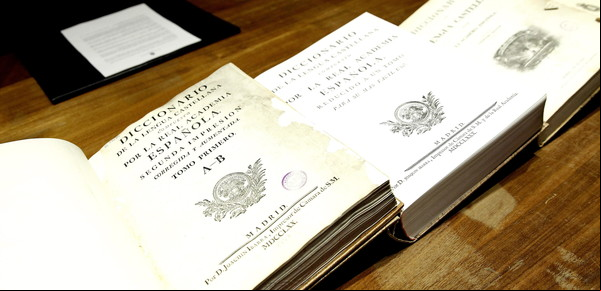 Machirulo, no binario, VAR y perreo, entre las nuevas palabras que incluyó la RAE 