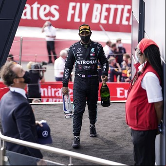 ¿Por qué Gran Bretaña se resiste a querer a Lewis Hamilton?