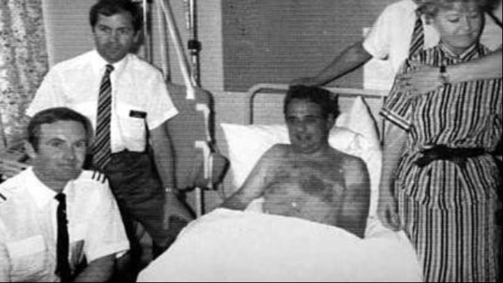 El capitán sufrió fracturas y congelamiento, pero salvó su vida milagrosamente.