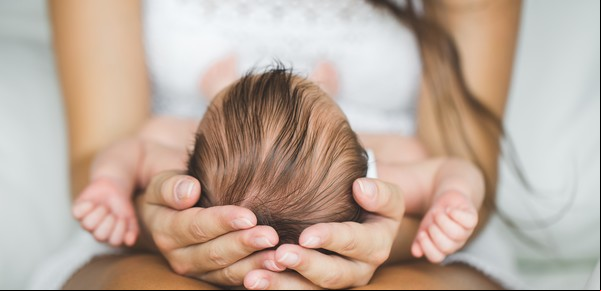 Dos bebés de madres médicas nacen en Italia con anticuerpos contra el coronavirus