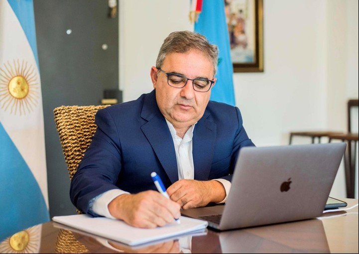 El gobernador de Catamarca, Raúl Jalil. Foto @RaulJalil_ok