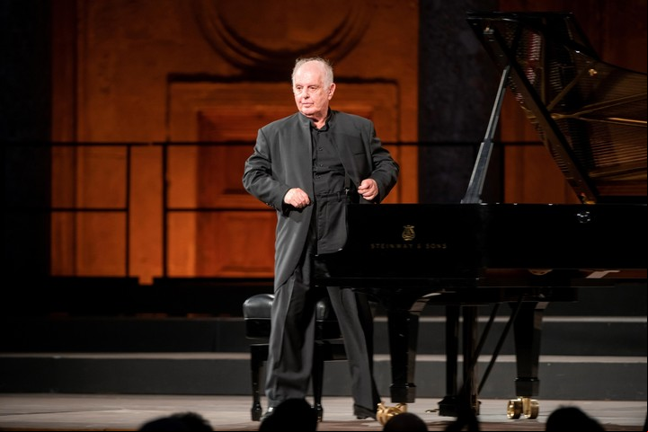 Daniel Barenboim actuará en Bonn, donde Beethoven pasó su infancia y su juventud. Foto EFE