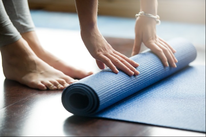 Hábitos saludables. Meditación. Yoga. Descanso. Alimentación saludable. Ejercicio. Dejar de fumar. Foto Shutterstock.