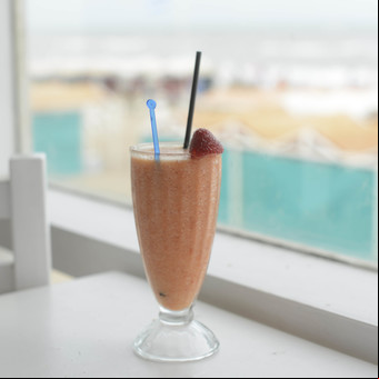 Licuado de durazno y frutilla