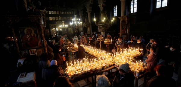 Religiosos búlgaros dicen tener una miel "milagrosa" contra las enfermedades