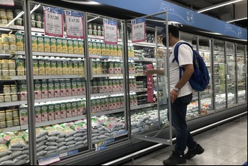 Lácteos "rebajados": qué tienen los productos que parecen leche, yogur o queso pero no lo son
