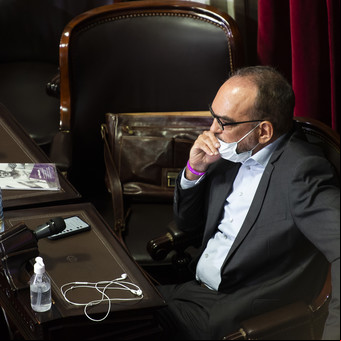 Fernando Iglesias salió a aclarar sus dichos sobre Florencia Peña, pero redobló su apuesta sobre "los escándalos sexuales en Olivos"