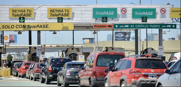 Desde el jueves, tres peajes de a la Ciudad aumentan más de 26%