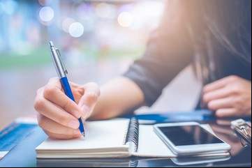 Darán 10.000 becas para estudiar inglés gratis en el British Council: los requisitos y cómo anotarse