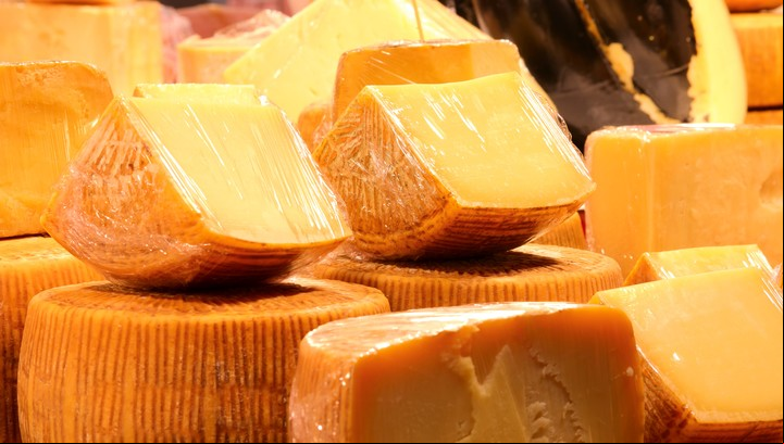 El queso Parmesano tiene notas ligeramente picantes. Foto: Shutterstock