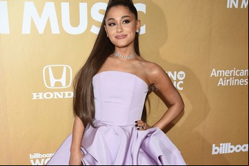Ariana Grande será la protagonista de la adaptación cinematográfica del exitoso musical Wicked