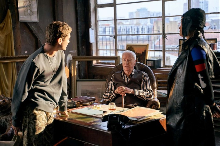 Junto a Michael Caine (Fagin) lidera el elenco del filme. FOTO: HBO