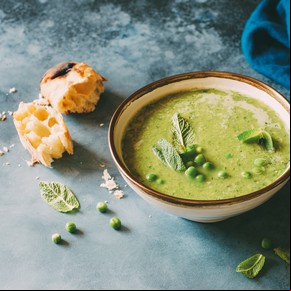 Sopa crema de lechuga y arvejas