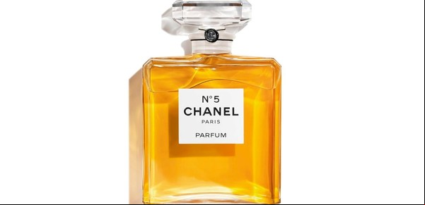 Un siglo de Chanel N° 5: secretos del perfume más vendido de la historia