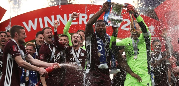 En Wembley y ante 22 mil fanáticos, Leicester bajó a Chelsea y conquistó la primera FA Cup de su historia