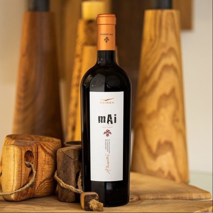 Mai 2018, de Bodega Kaiken, con medalla de oro en el IWC 2021.