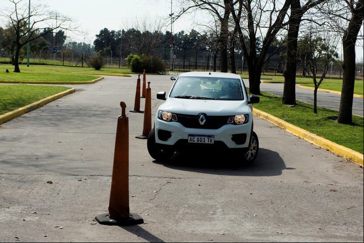 Actualmente el examen práctico para obtener la licencia de conducir se realiza en una pista, pero a partir de los cambios será en la calle. Foto: Andres D'Elia