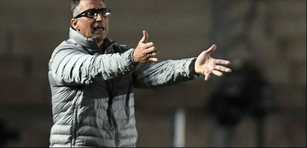 Racing: Juan Antonio Pizzi pasó la escoba