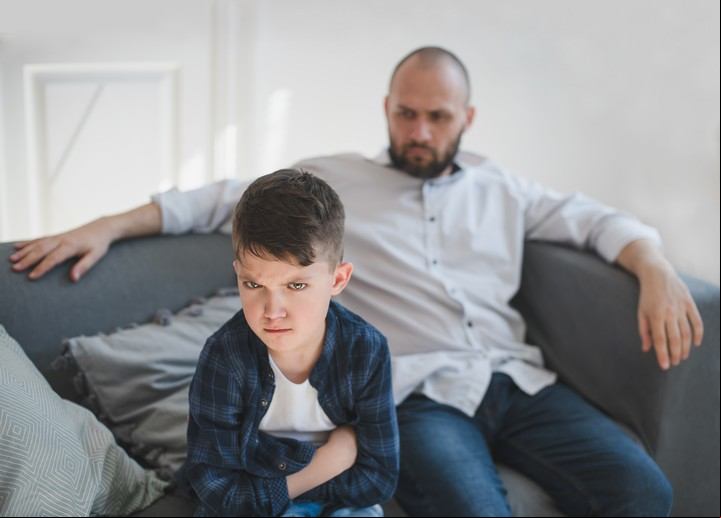 El problema de los límites es cómo se aplican y explican. Foto ilustración Shutterstock.