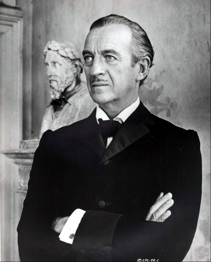 David Niven, un 007 "no oficial" y de humor sardónico.