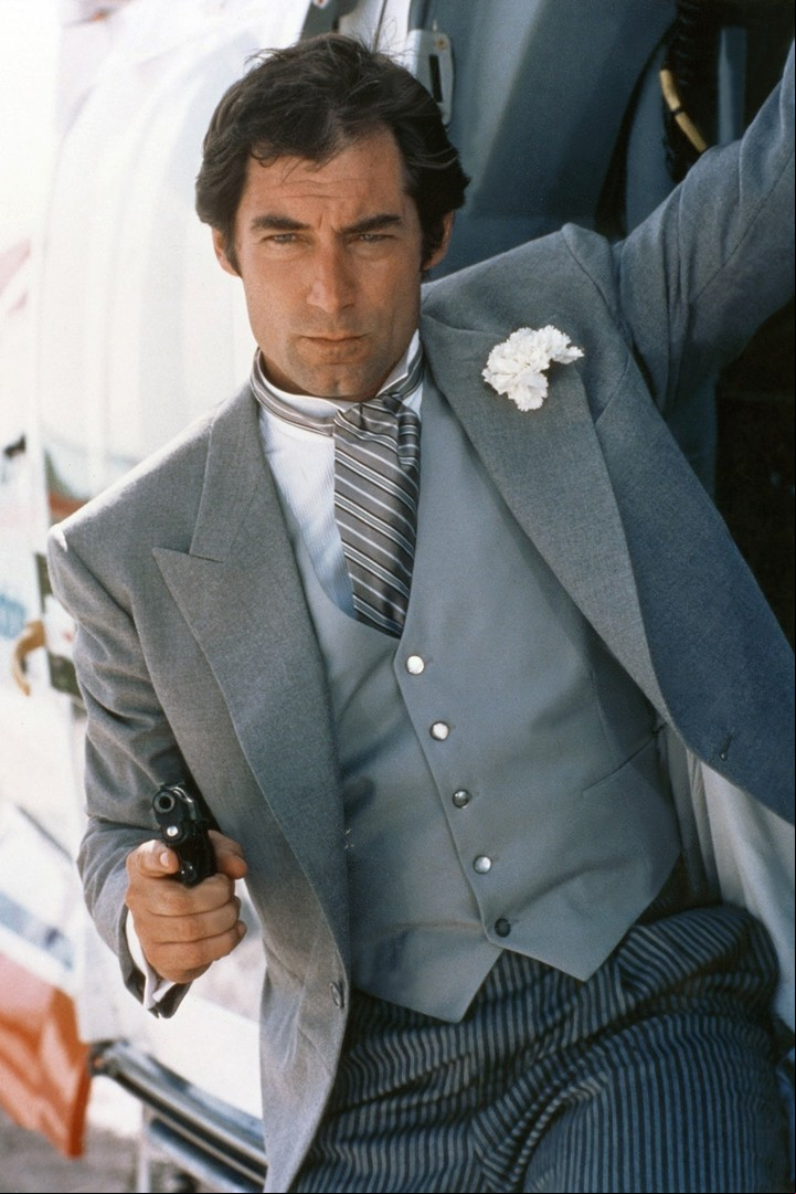 El Bond de Timothy Dalton es una especie de asesino a sueldo, frío y calculador.