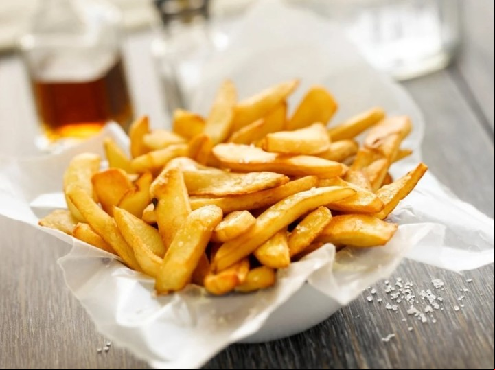 Papas fritas en aceite de maíz o girasol.
