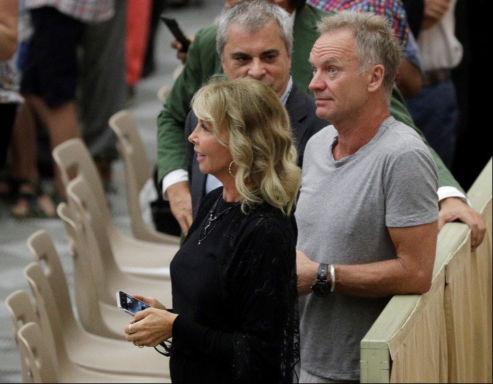 Sting, en esta ocasión junto a su esposa Trudie Styler, estaría negociando sus derechos sobre la obra musical que desarrolló