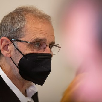 Absuelven en Francia al ex líder de ETA Josu Ternera, atrapado en los Alpes en 2019