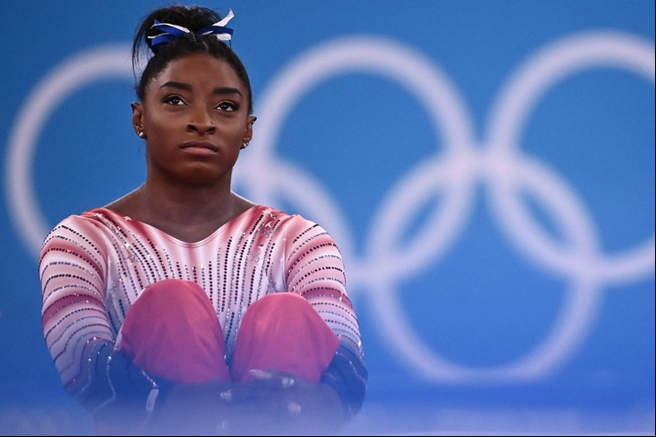 Los fantasmas de Biles y su oscuro paso por los Juegos Olímpicos de Tokio, adonde llegó como figura.