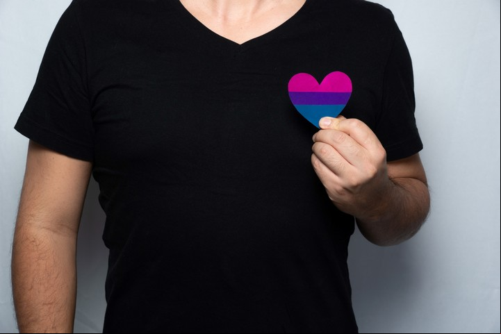 "No pensé ni ahí que estaba en un closet, pero lo estaba y un montón”, contó Melanie Tobal. Foto ilustración Shutterstock.
