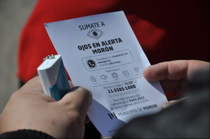 Las denuncias se realizan llamando al Centro de Operaciones y Monitoreo (COM) al 4609-2209 de 8 a 20 hs o enviando un WhatsApp al 11 5585-1000.