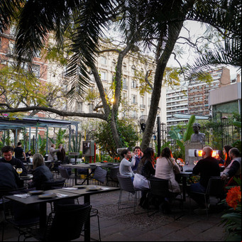 Los mejores restaurantes y bares con patio o terraza en Recoleta