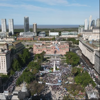 Día de la Lealtad: el peronismo conmemora el 17 de octubre y se moviliza en las plazas de todo el país