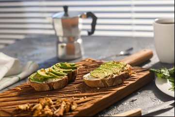 Desayuno saludable: 4 ideas para salir de las tostadas y el café con leche, y una duda frecuente: ¿infusiones sí o no?