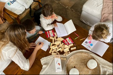 Una nueva app ayuda a ganar plata cuidando chicos y dando clases de apoyo: cómo se usa