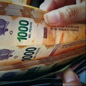 Guía básica para invertir por primera vez: todo lo que hay que saber para aumentar los ahorros